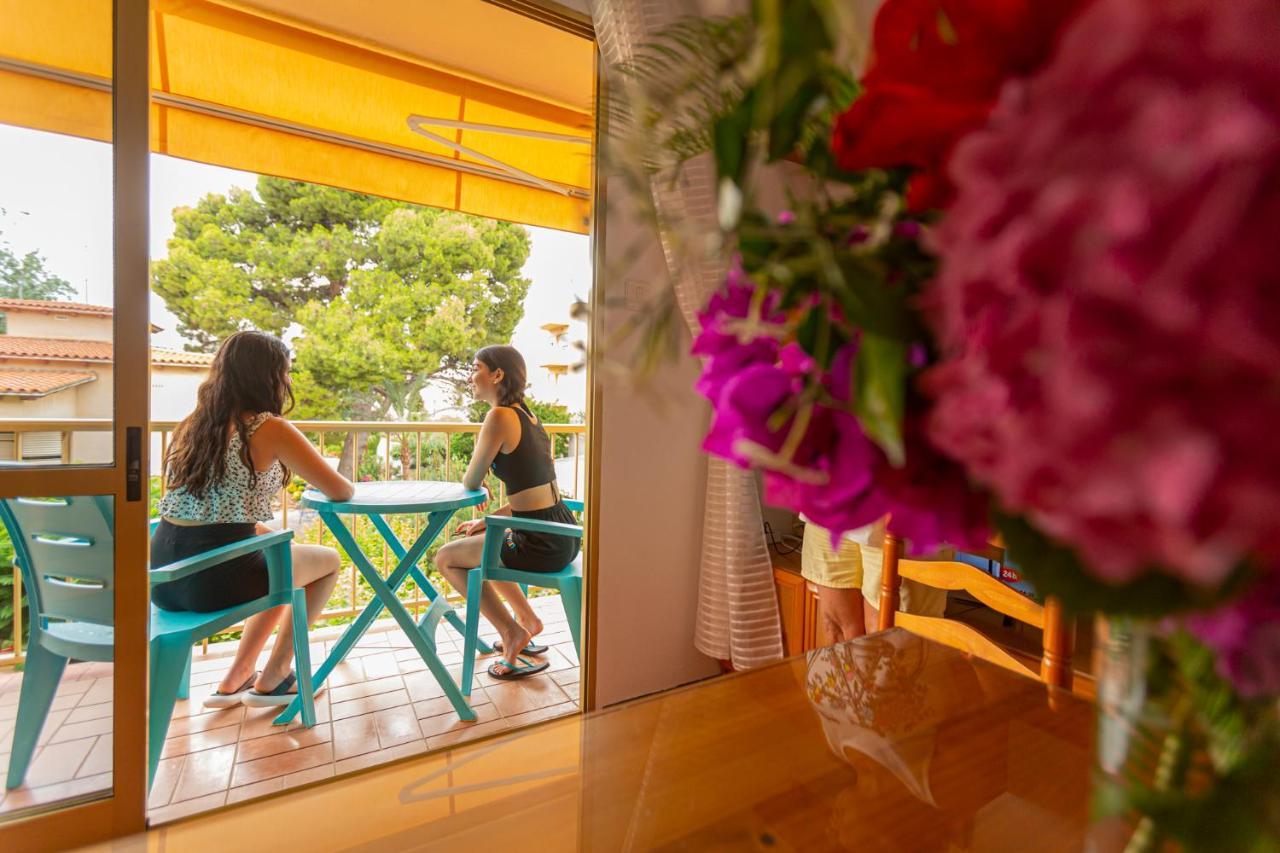 Apartamentos El Oasis Benicarló Kültér fotó